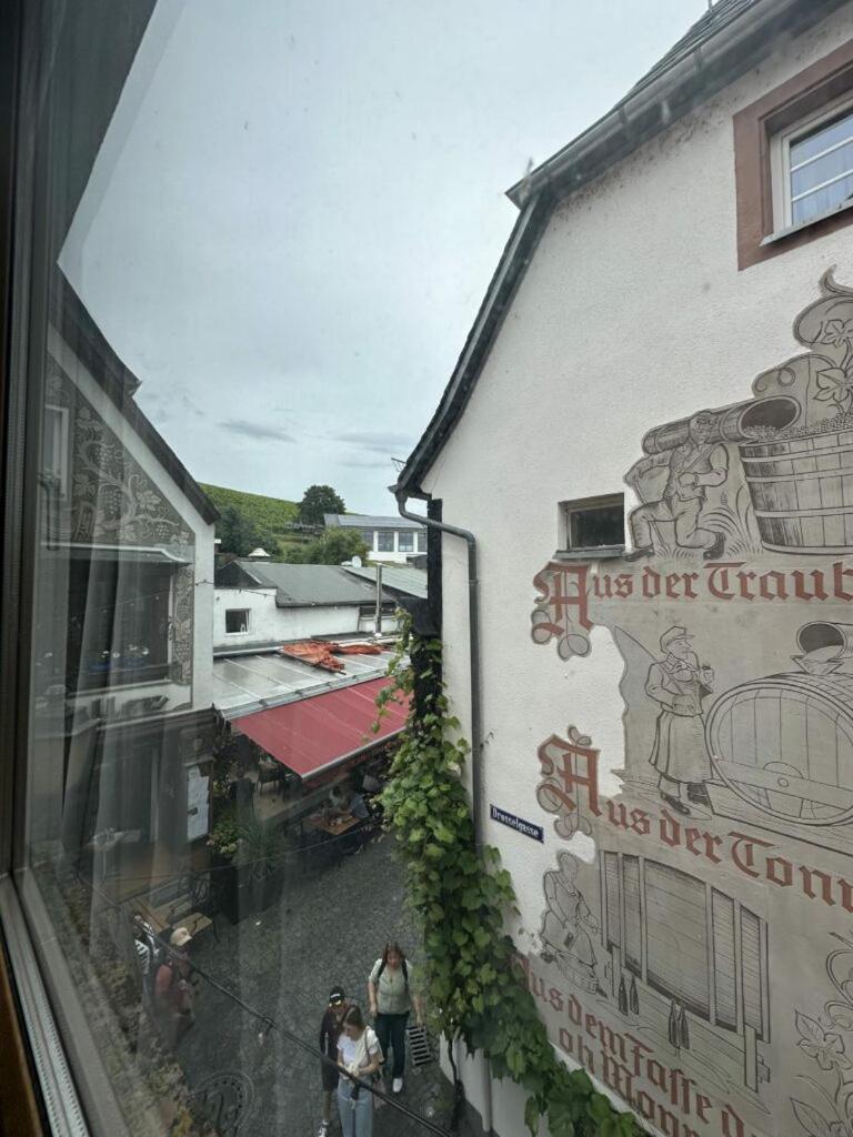 Weinhaus Drosseleck Apartment Rudesheim am Rhein Bagian luar foto